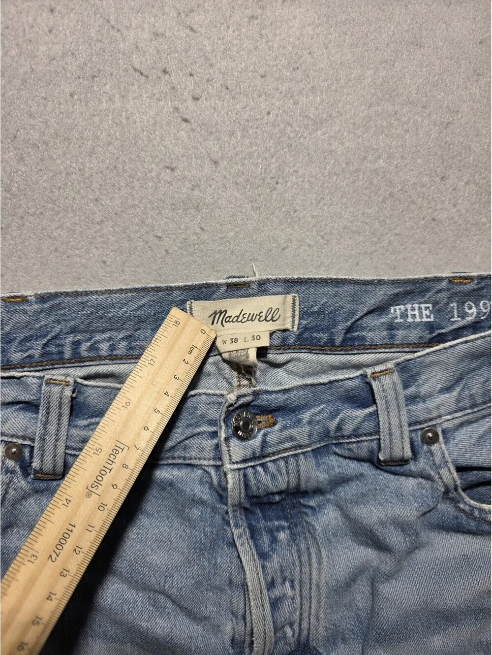 Madewell Men's The 1991 Straight Jeans Size 38x30 Light Wash 100% Cotton NV075